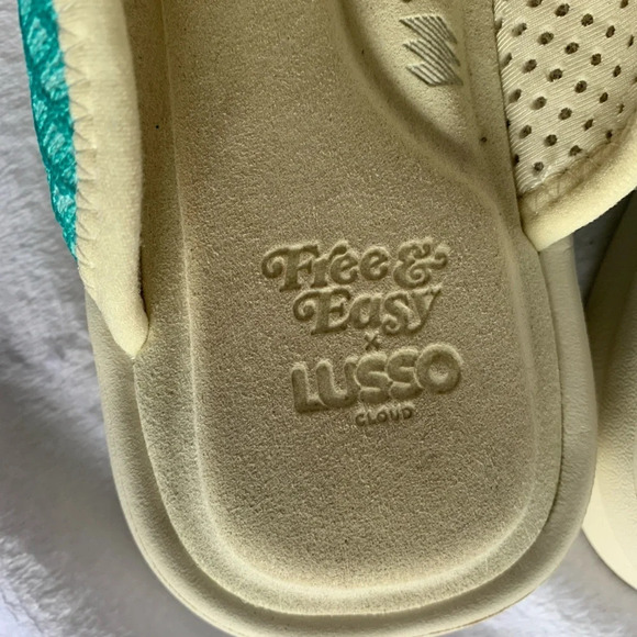 Free & Easy x Lusso Cloud Pelli Slip Ons - Picture 10 of 11